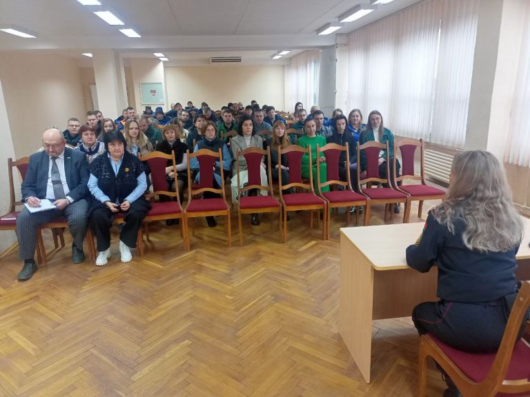 Встреча с лейтенантом милиции ИДН ОВД