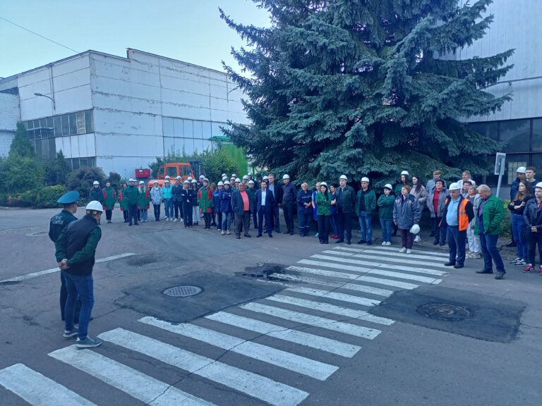 На предприятии прошла учебная эвакуация работников в присутствии представителя МЧС.
